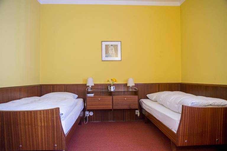 Doppelzimmer Bad WC ruhig