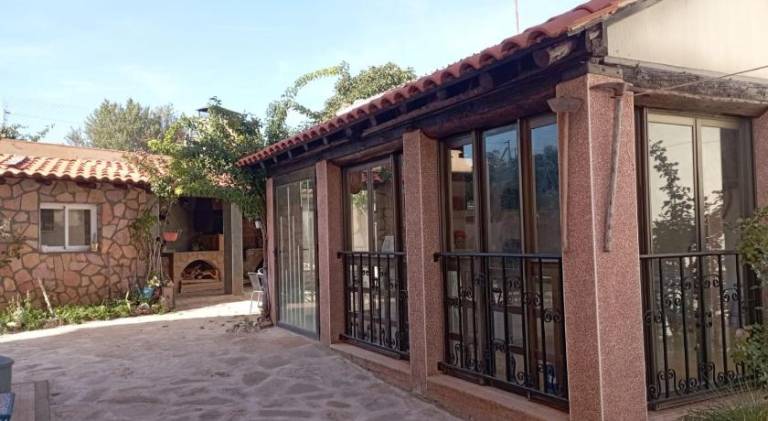 Vacation home with pool — photo 4