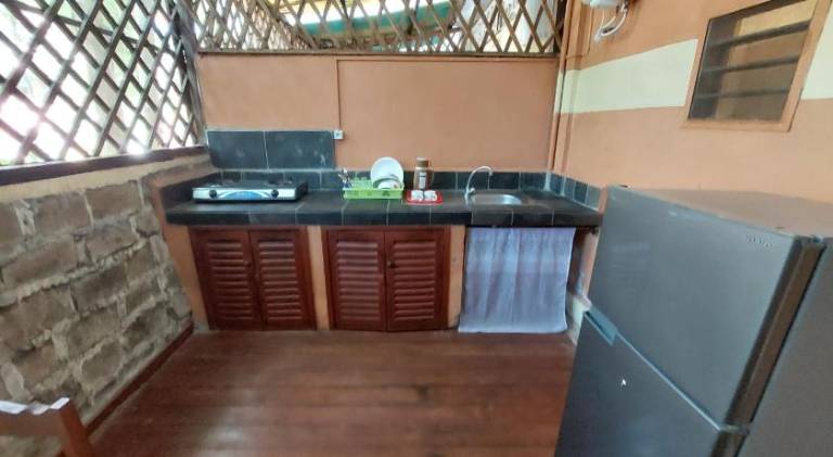 Charming rental apartment with terrace, BBQ & garden | Close to the beach | Perfect for remote work | Pet-friendly — photo 5