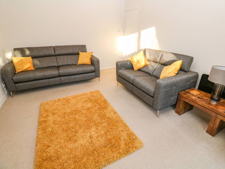 Cottage with garden | Beach view — photo 3