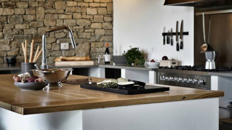 Villa with infinity pool in Piedmont mountains — photo 4