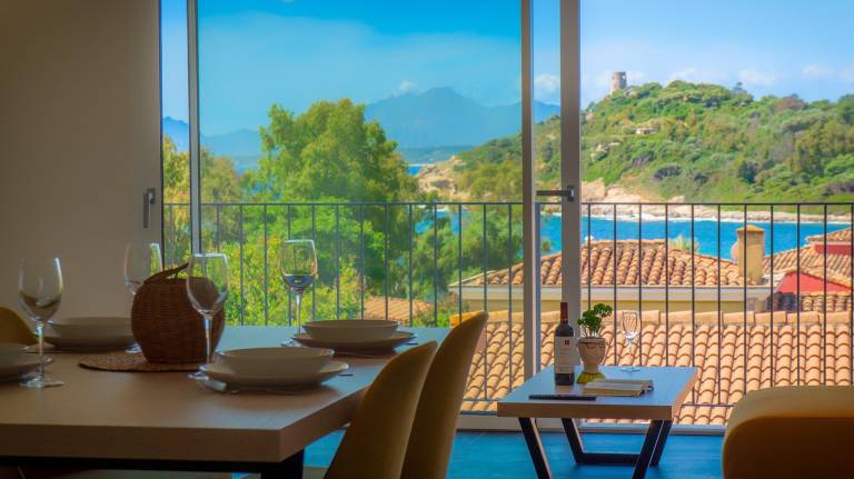 Pleasant villa with jacuzzi, pool & yard | Beach nearby | Suitable for remote work | Pets are welcome — photo 4