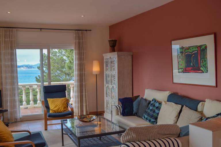 Villa with Pool and Spectacular Sea Views — photo 5