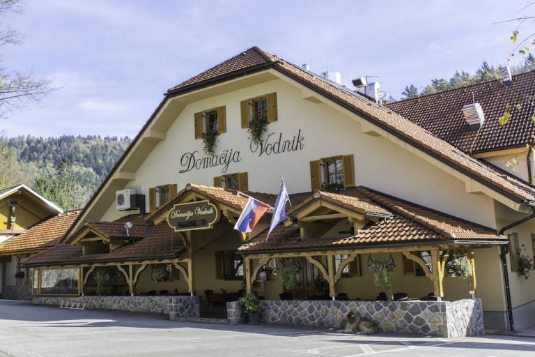 Namestitev  Apno
