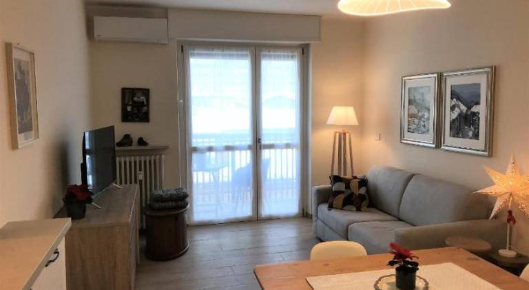 Rental apartment with 2 rooms for 4 persons in Jovencan