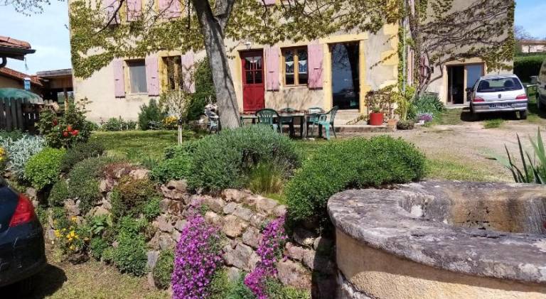 Chambres D'hotes LES PAPILLONS in Roanne