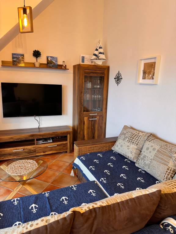 Rental apartment with barbecue & yard | Lake view — photo 4