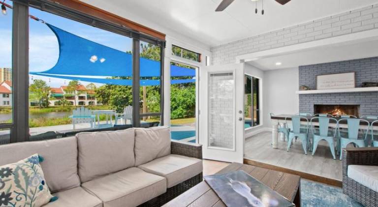 House with jacuzzi & pool — photo 2