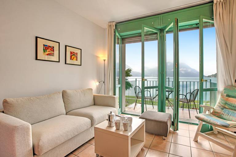 Apartment | Sea view | Beach nearby | Pets allowed — photo 2