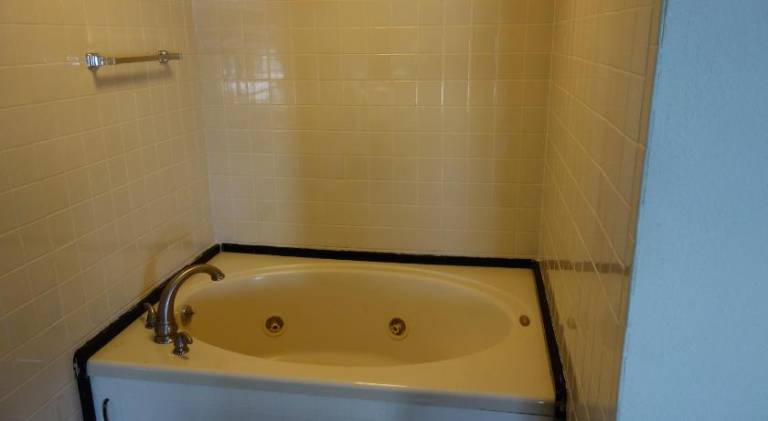 VIP Inn and Suites — photo 4