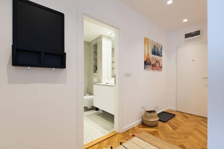 Belgrade Center Apartment III — photo 4