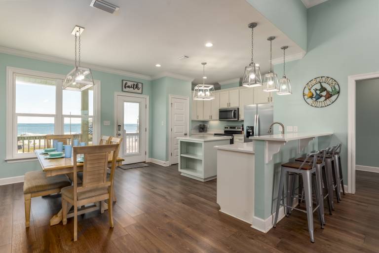 Slice of Heaven - 2920 Bienville — photo 3