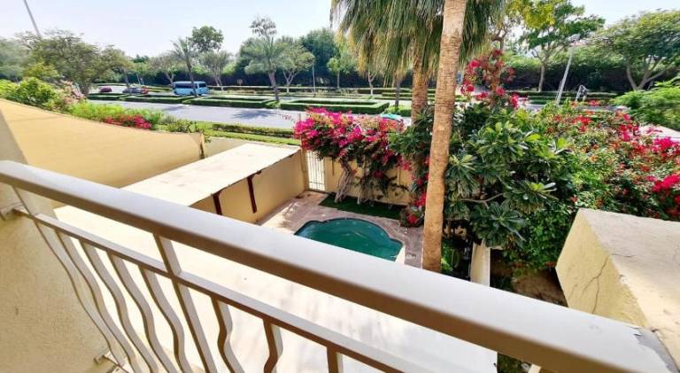 Villa with garden, patio & private pool — photo 3