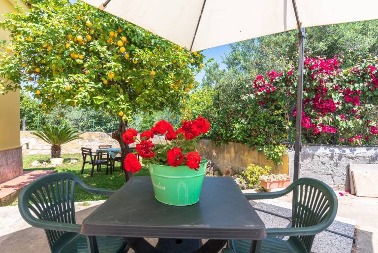 Holiday Home 'Casale Siculo' with Wi-Fi, Garden and Terrace — photo 2