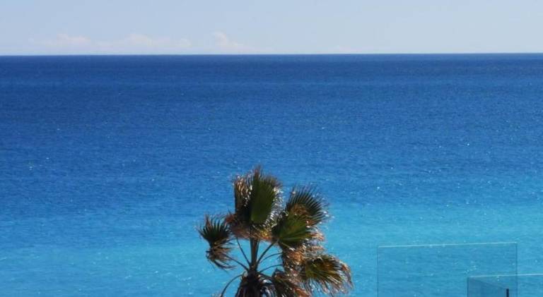 Pearl Beach - Rooftop Pool Seaside in Biot