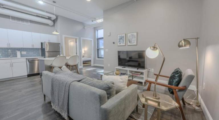 Pet Friendly Downtown Boston Elevator Washer Dryer in Boston, MA