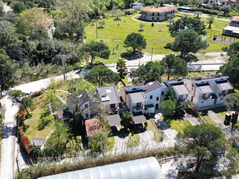 Family-oriented pleasant villa with yard, terrace & BBQ | Garden view | Next to the beach | Pets allowed — photo 5