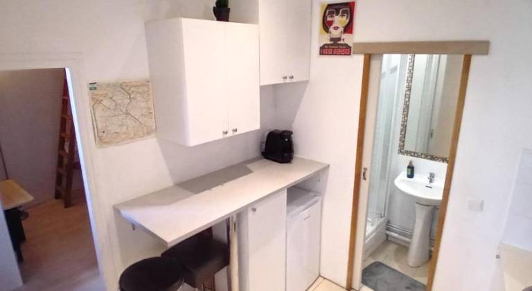 Apartment with 1 room for 3 persons in Vanves