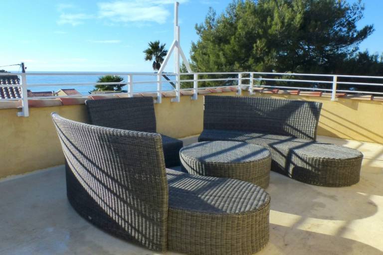 House with private pool, terrace & garden — photo 3