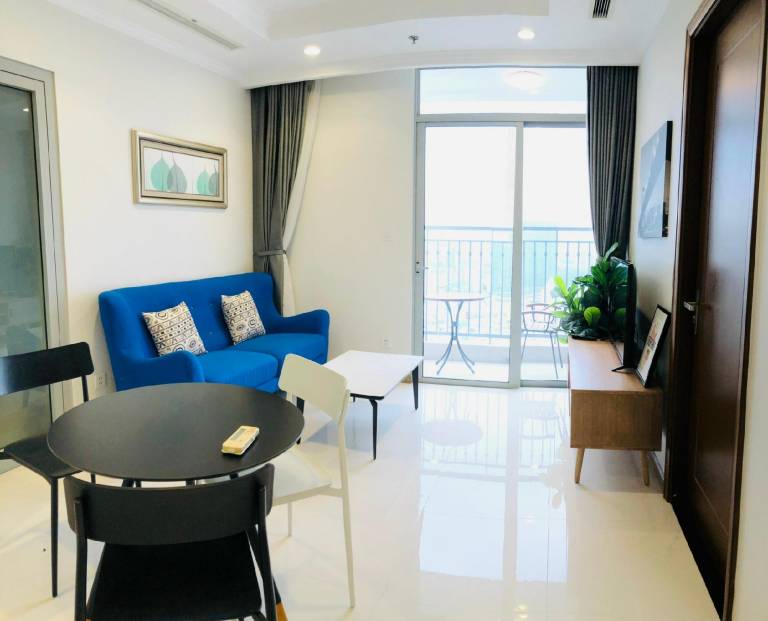 Fully equipped pleasant rental apartment with garden, hot tub & pool | Water view | Perfect for remote work | Pets allowed — photo 5