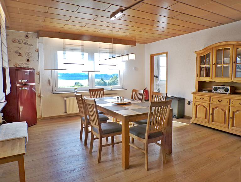 Ferienhaus am Seeblick Garten, Grill, Billard, Dart, Bike, Sauna ww-Seeblick in Giessen