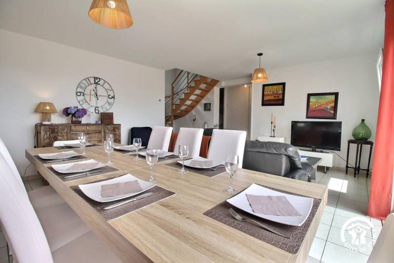 Gite with patio, grill & yard — photo 4