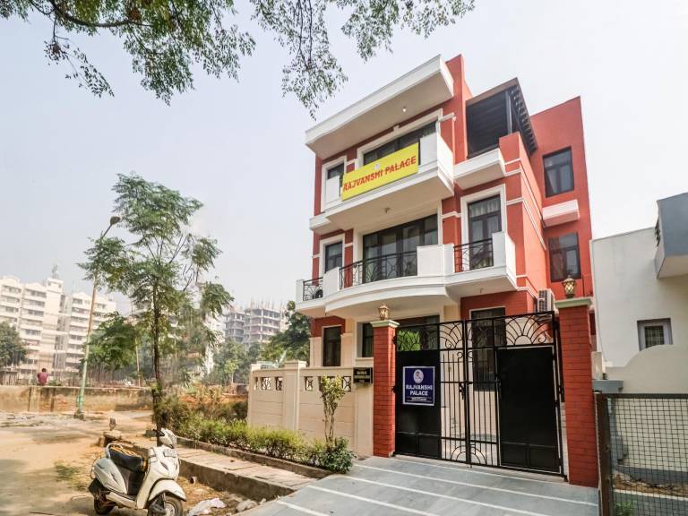 Hotel O Rajvanshi Palace in Gurugram