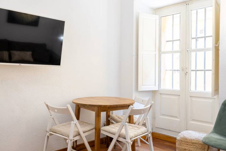 Beautiful apartment | Close to Royal Palace of Madrid | Pets allowed — photo 3
