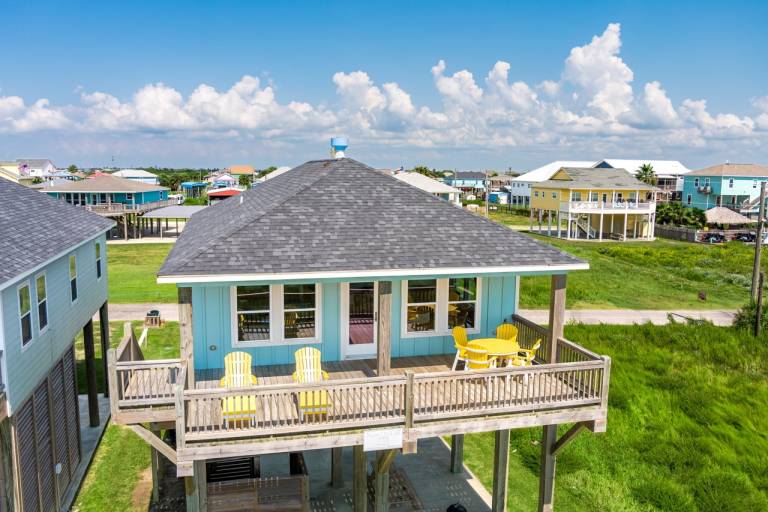 Vacation home with grill | Dogs allowed in Bolivar, TX