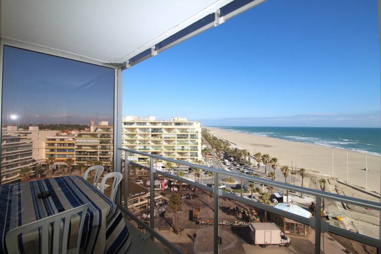 Apartment with yard in Canet-en-Roussillon