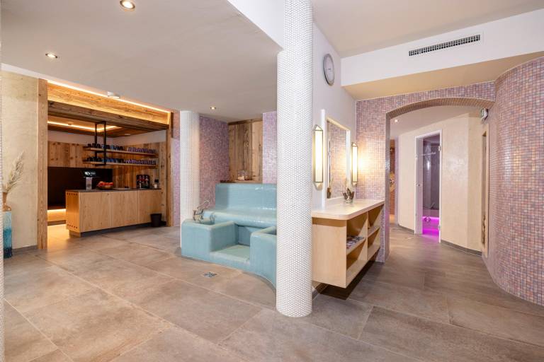 VALARA Alpine Art Hotel — photo 3
