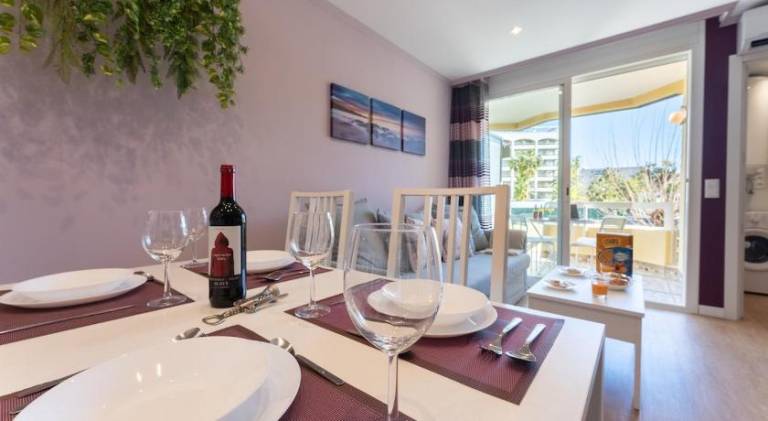 Salou-Alboran-Central-Pool-2bed-PortAventura-AA-WiFi18 — photo 3