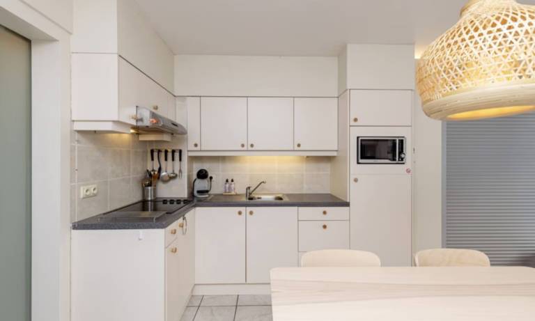 Children-friendly rental apartment with patio | Sea view | Close to the beach | Pet-friendly — photo 4
