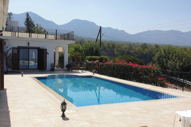 Villa Girne