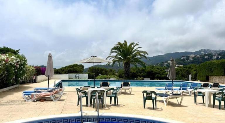 Rental apartment with pool — photo 3