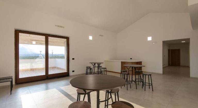 House with garden, terrace & grill — photo 4
