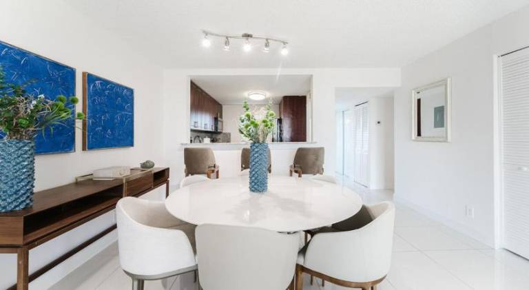 Ample holiday apartment with pool | Beach nearby | Pet-friendly — photo 2