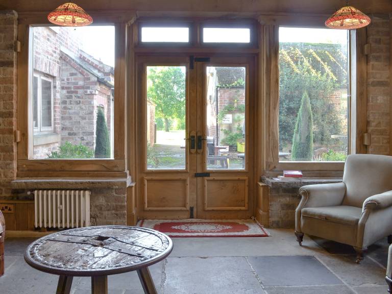 Cottage with barbeque & garden — photo 4