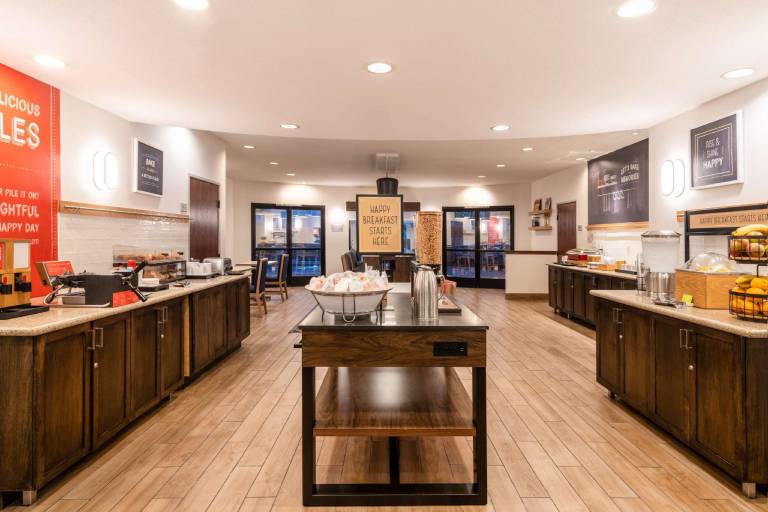 Hampton Inn Irvine East - Lake Forest — photo 3