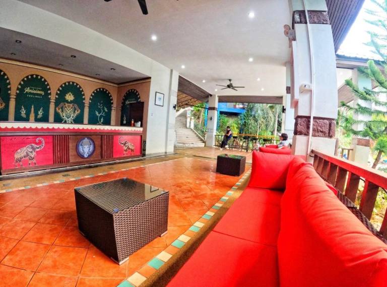 House with pool, yard & grill | Suitable for remote work | Pets are welcome — photo 5