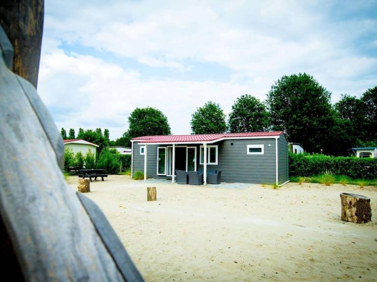 Chalet  Waalwijk