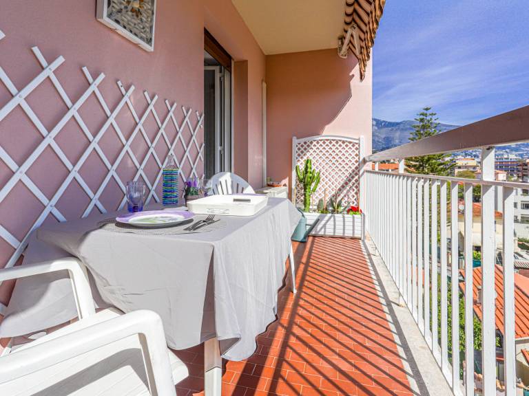 Fully equipped rental apartment with terrace | Close to the beach | Pets are welcome — photo 4