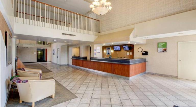 Motel 6 Santa Ana, CA - Irvine - Orange County Airport — photo 4