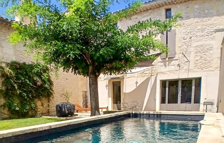 Ferienhaus in Saint-Hilaire-d'Ozilhan, Südfrankreich f&uuml;r max. 6 Personen