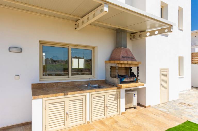 Villa  Pomos