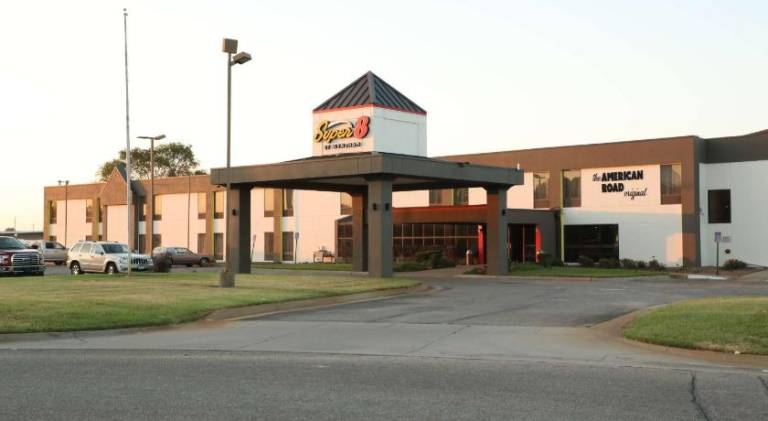 Super 8 By Wyndham Wichita South — photo 5