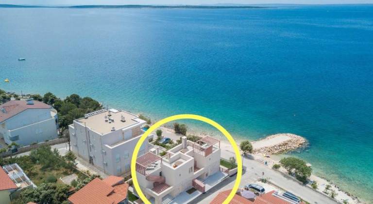 Villa with patio, hot tub & yard | Perfect for remote work in Novalja
