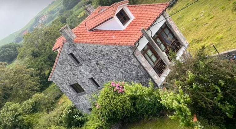 House with 4 rooms for 8 persons in Llanes