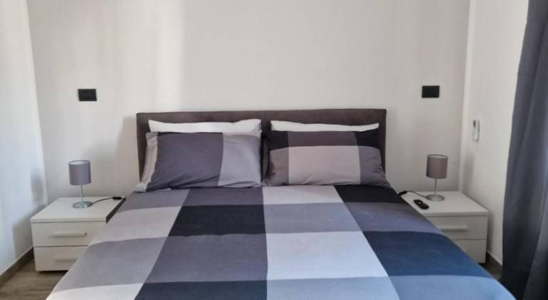 Rental apartment with terrace in Asti