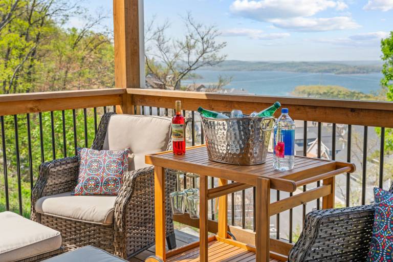 House Table Rock